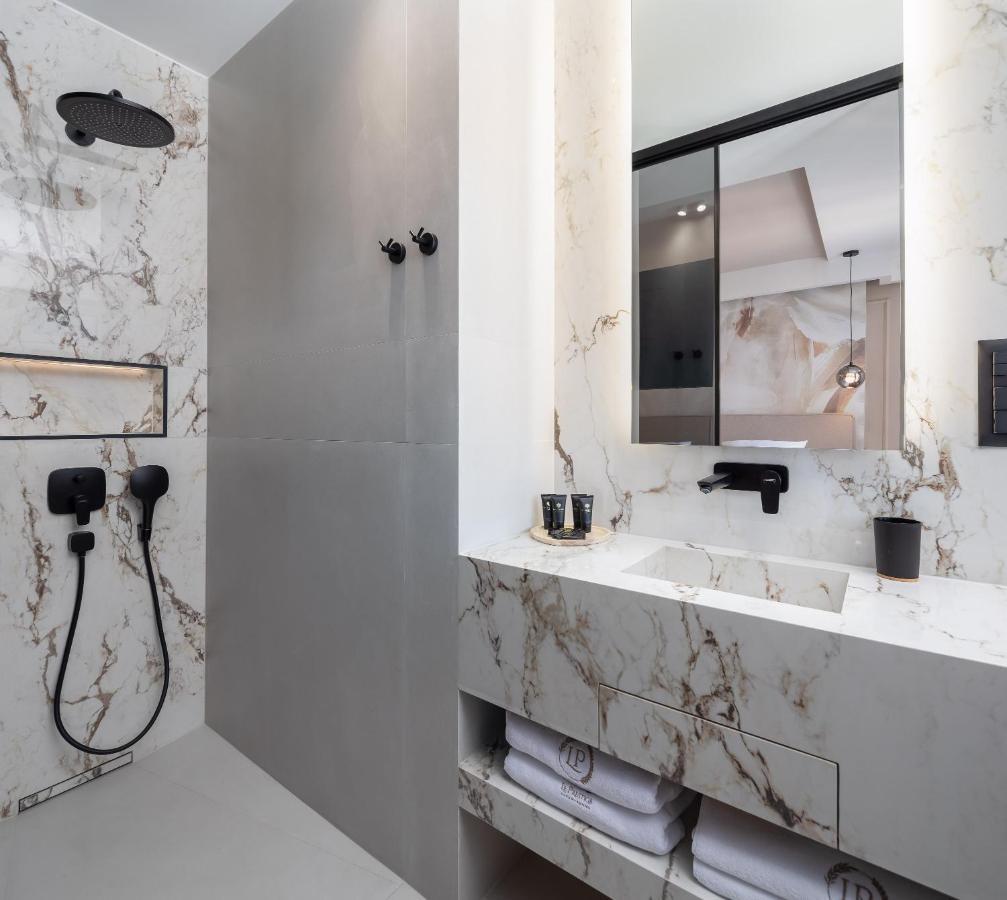 Luxury Rooms Le Prestige Few Minutes From Split'S Iconic Waterfront Kültér fotó