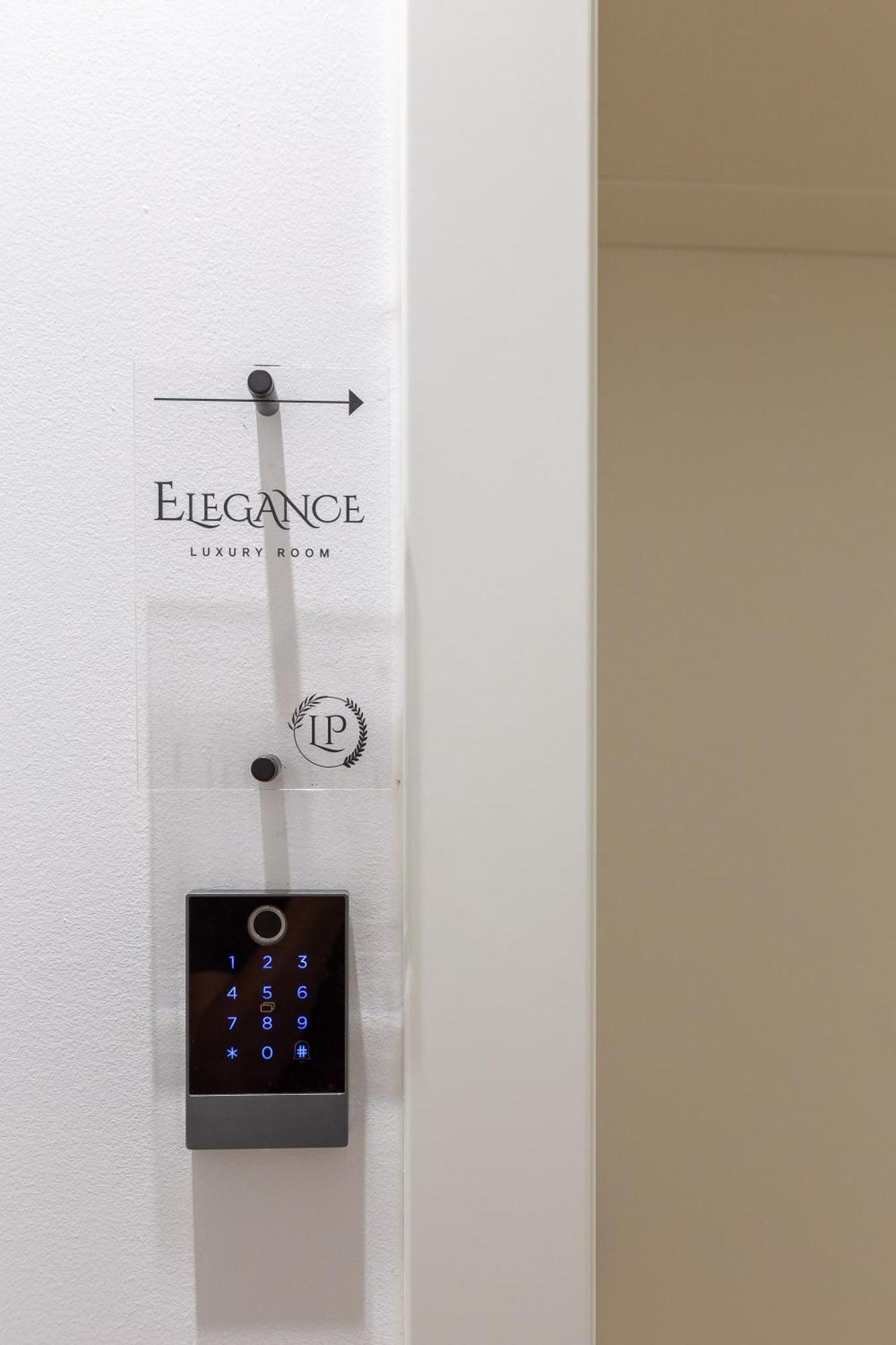 Luxury Rooms Le Prestige Few Minutes From Split'S Iconic Waterfront Kültér fotó