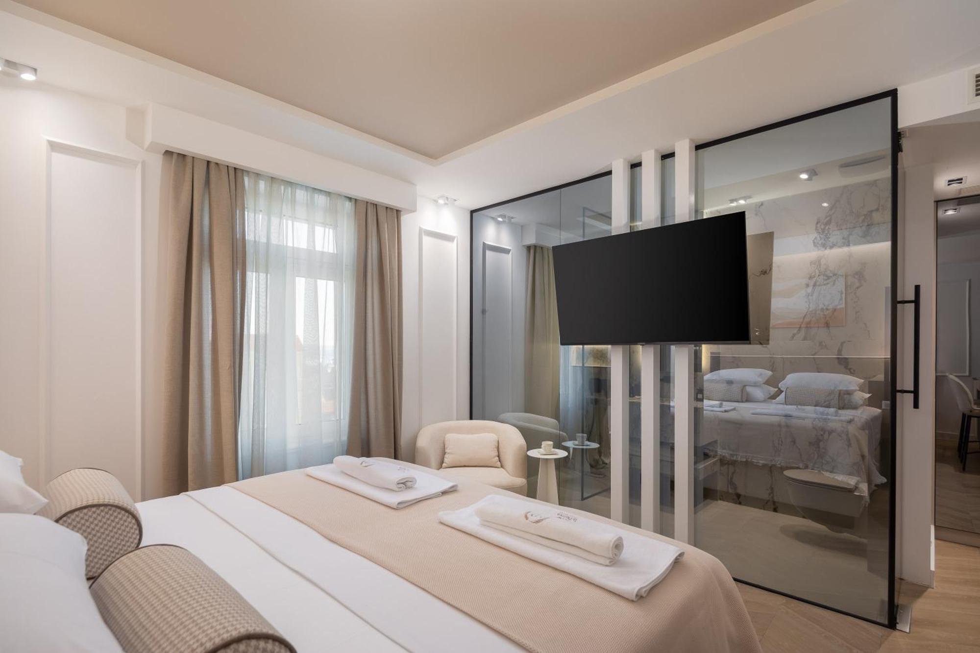 Luxury Rooms Le Prestige Few Minutes From Split'S Iconic Waterfront Kültér fotó